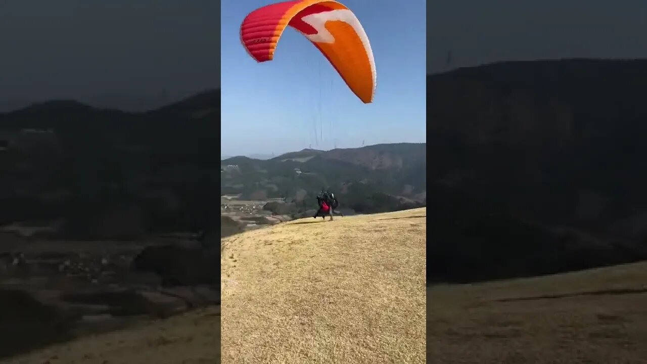 If you ever find yourself on Mt. Myogi, know that you can actually give paragliding a try here.