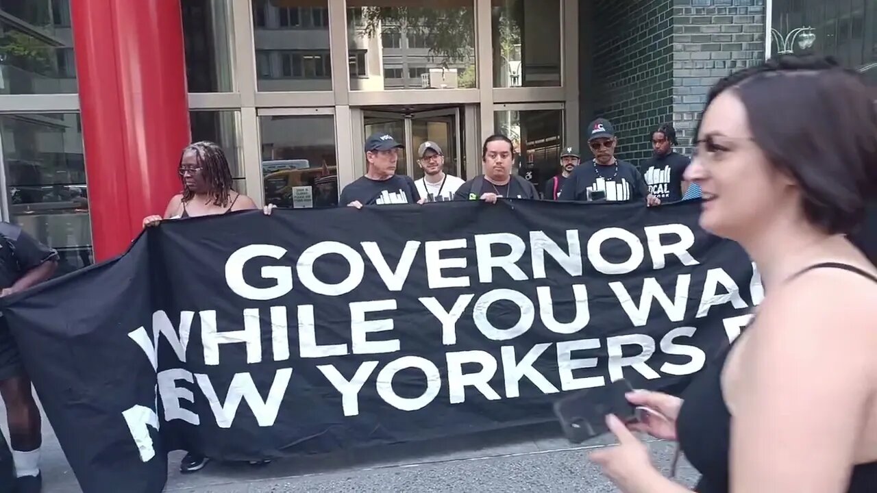 Rally mourning @GovKathyHochul Inaction on the Overdose Crisis Infront of Hochul NYC office 7/11/23