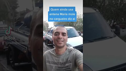 Quem ainda usa antena maria mole raiz diz aí