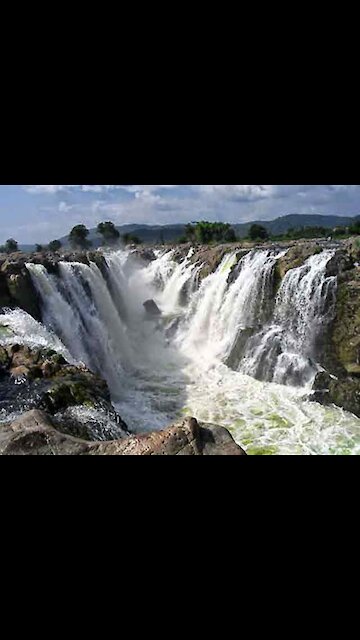 Water Falling, best nature scenery whatsapp status, water falling status #shorts #whatsapp_status