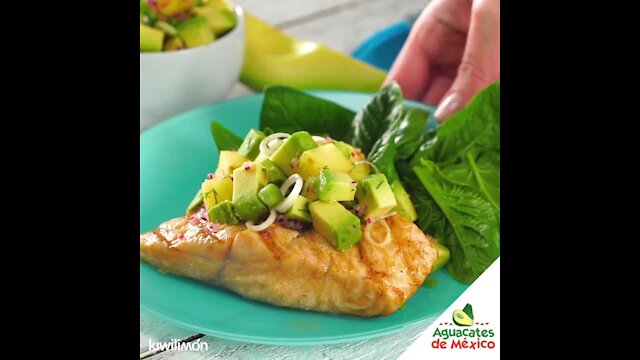 Grilled Salmon with Avocado Sauce