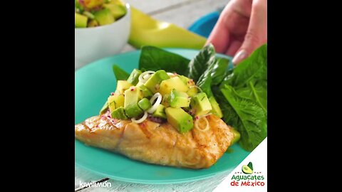 Grilled Salmon with Avocado Sauce