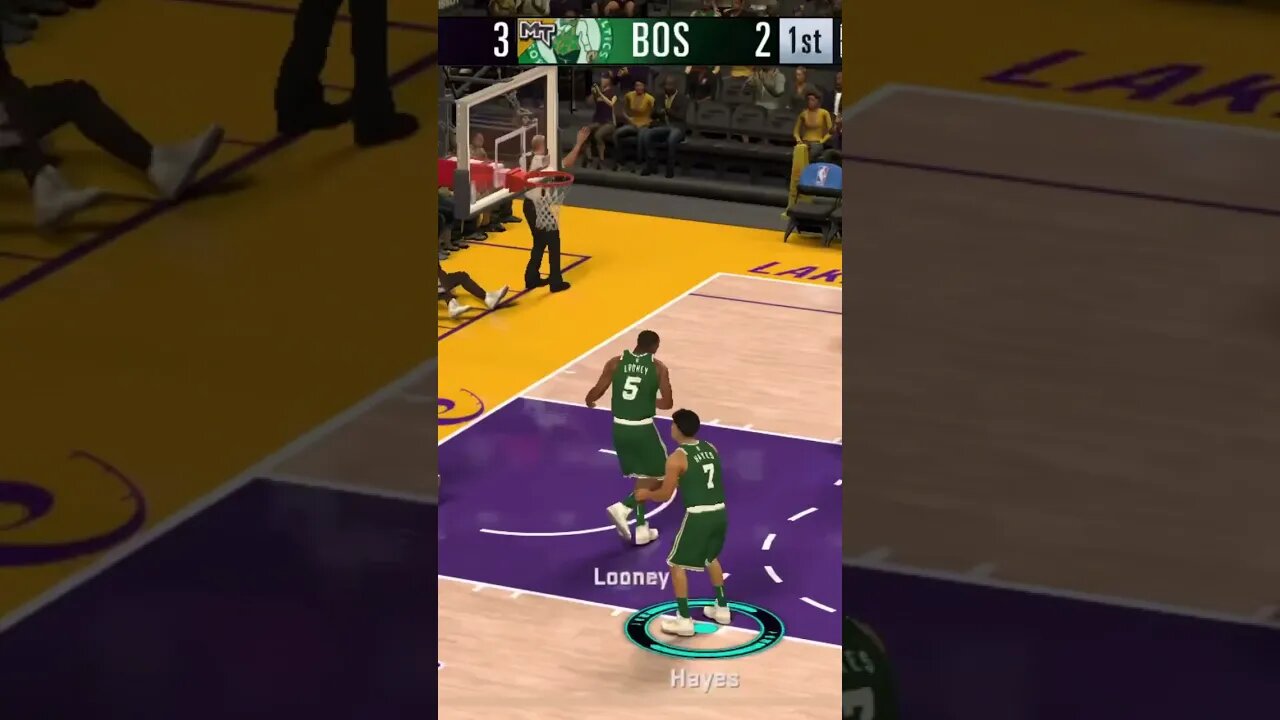 Lakers SG Kent Bazemore (9) 3 Point Shot - NBA 2K Mobile Basketball Game