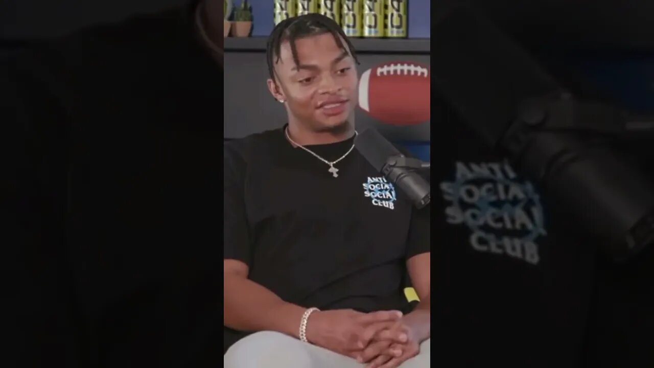Jaxon Smith-Njigba would make Bears Fans and Bears players happy