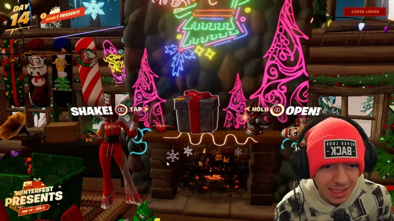 I got an AMAZING FINAL PRESENT on FORTNITE Winterfest..