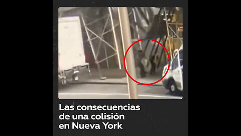 Tres heridos al chocar un camión con andamio en concurrida zona de Nueva York