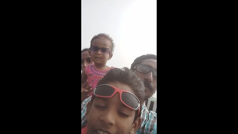 The Great Lilly Grace enjoy bike riding with her family👪