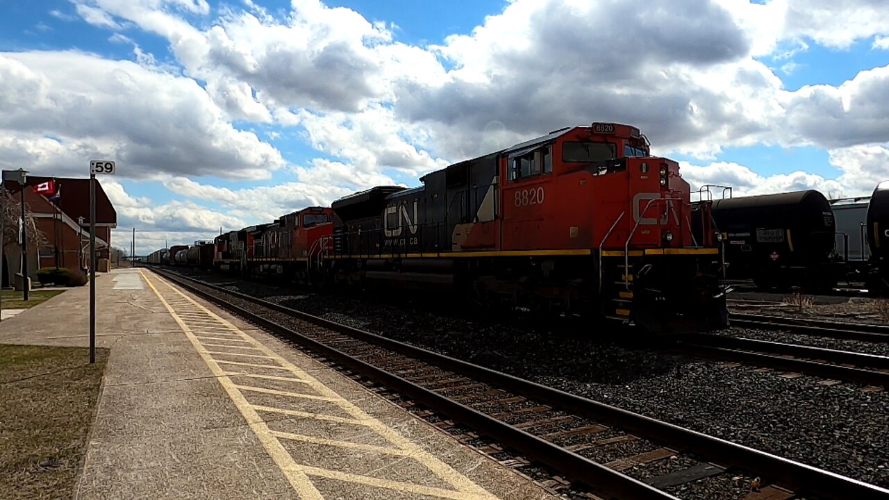 CN 8820 CN 2595 & CN 5612 Engines Manifest Train In Ontario