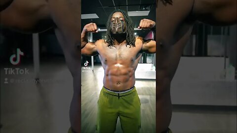 Heaux’s mad at the #passportbros but been getting flewed out & dookied on by Arab Shieks in Dubai👑