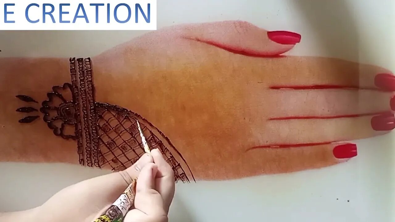 beautiful flower stylish semi arabic mehndi design