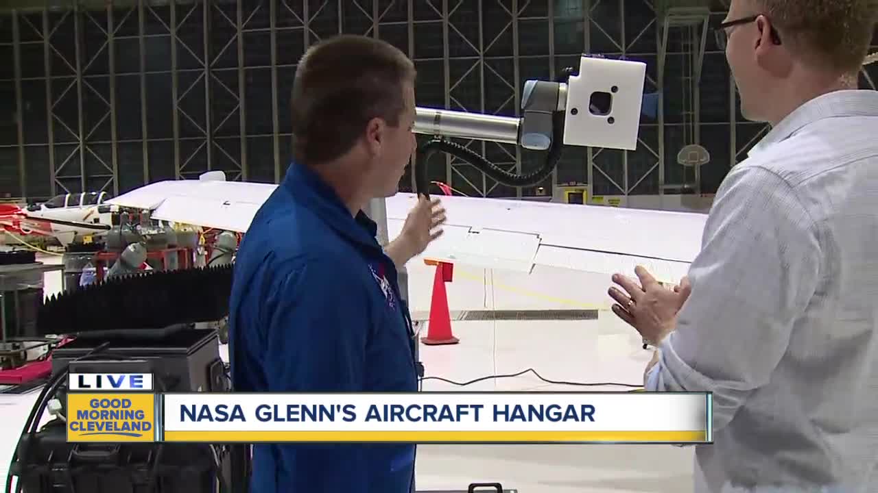 Trent visits NASA Glenn Research Center's aircraft hanger