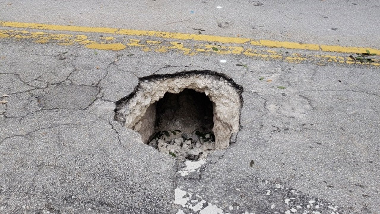 FBI investigating after tunnel was found leading toward bank in Pembroke Pines