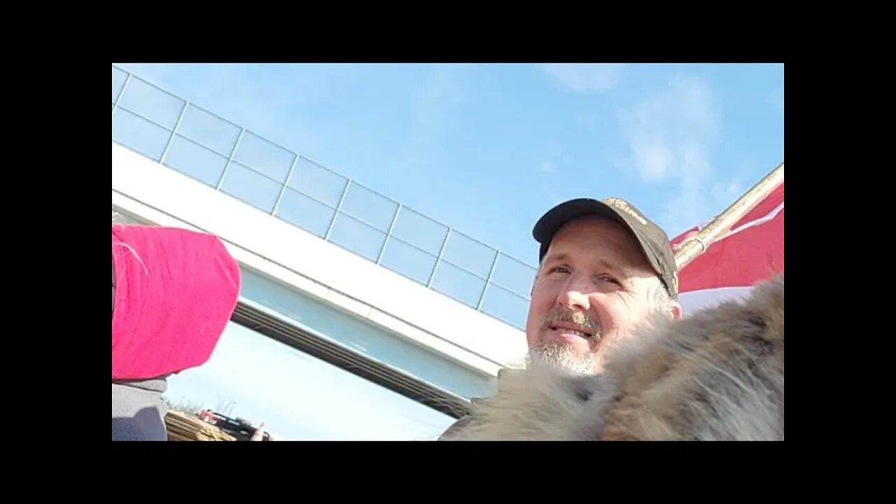 Peoples Convoy 3-3-2022 Live At The Overpass With Friends