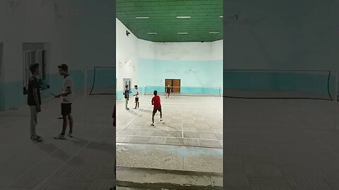 half court practice badminton🏸🏸
