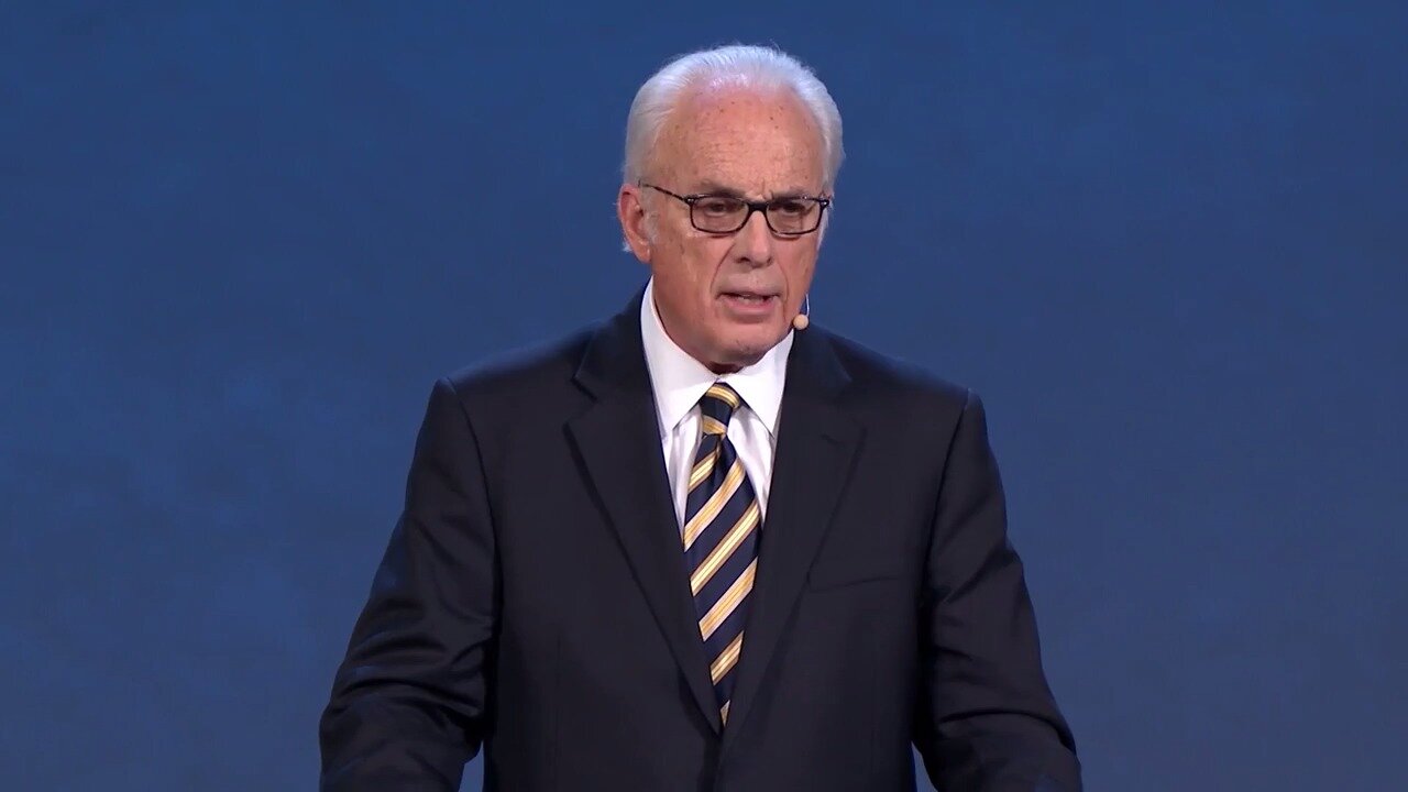 a preacher vs. John MacArthur on the blood of Christ