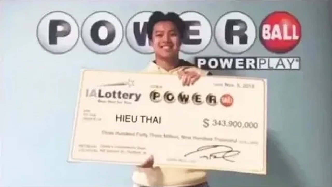 Man photoshops himself with $343.9 million lottery check to get more Tinder matches