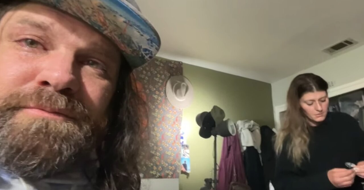 IP2 Stories - Mike Strokeoff Crying His Eyes Out About Zoe Smashing the Window