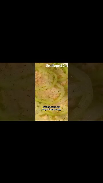 Seasoning and Slicing Green Tomatoes for Gratin #short