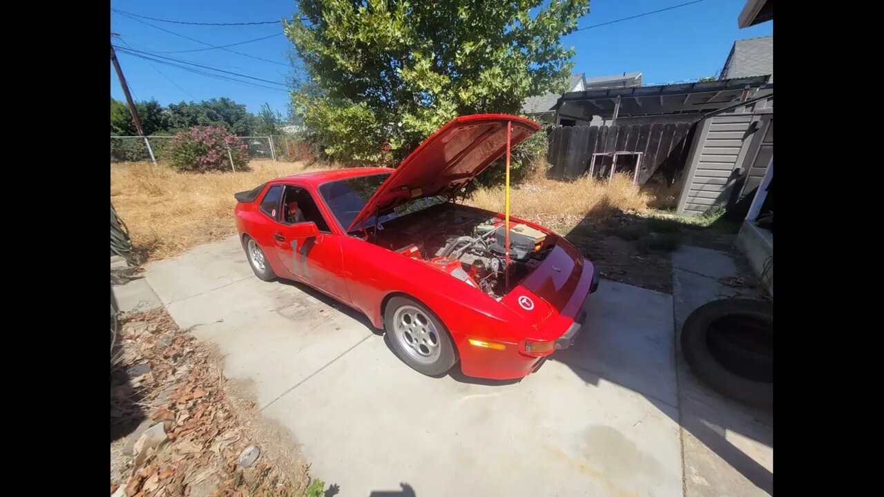 1988 Porsche 944 race car, first look