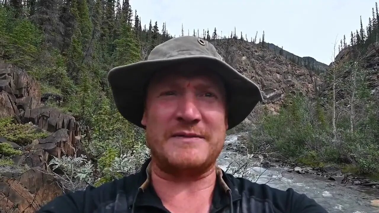 Days Solo Camping in the Yukon Wilderness -16