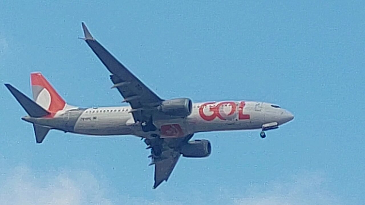 Boeing 737 MAX 8 PS-GPE coming from Salvador and A320NEO PR-YYJ from Belo Horizonte to Fortaleza