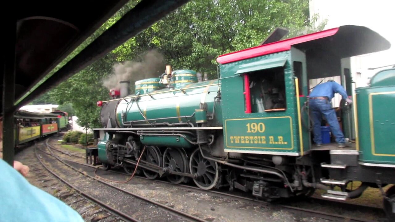 The Most Perfectly Timed Scream Ever Recorded At Tweetsie Railroad