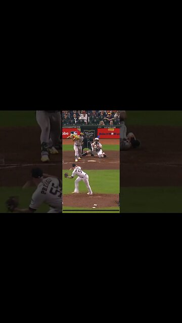 Astros No Hitter Broken Up in the 9th! #sportsbettingpicks #sports #sportsbetting #baseball