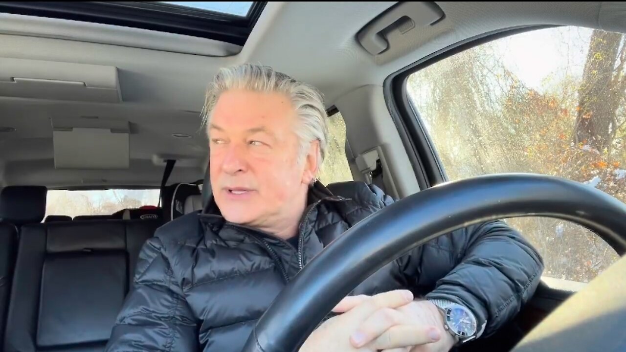 Alec Baldwin Says He's Complying With Rust Investigation Even Though He Didn't Turn Over Phone