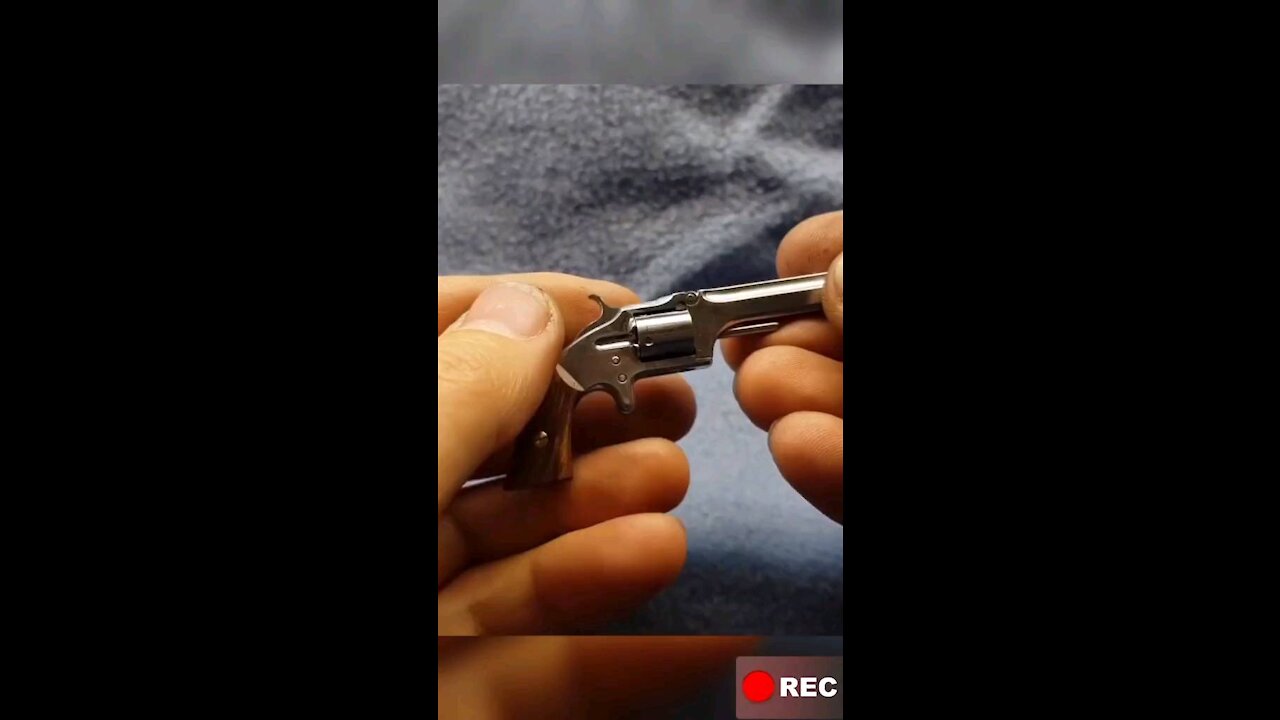 The smallest revolver in the world