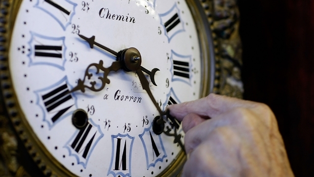 Florida Governor Rick Scott signs year-round Daylight Saving Time bill