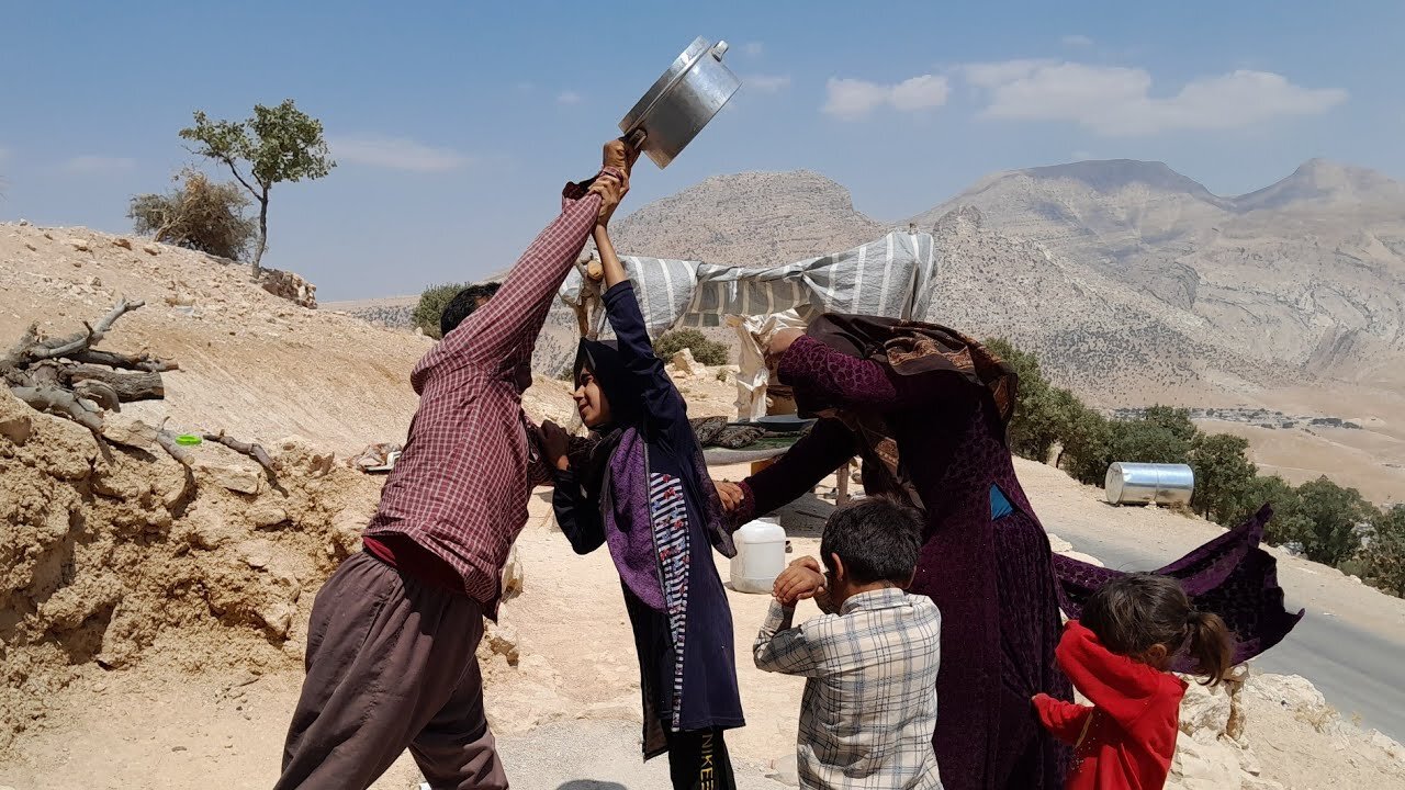 Nomadic Parents😱 Fight And The Takes Her Children's To The Mountain ⛰️