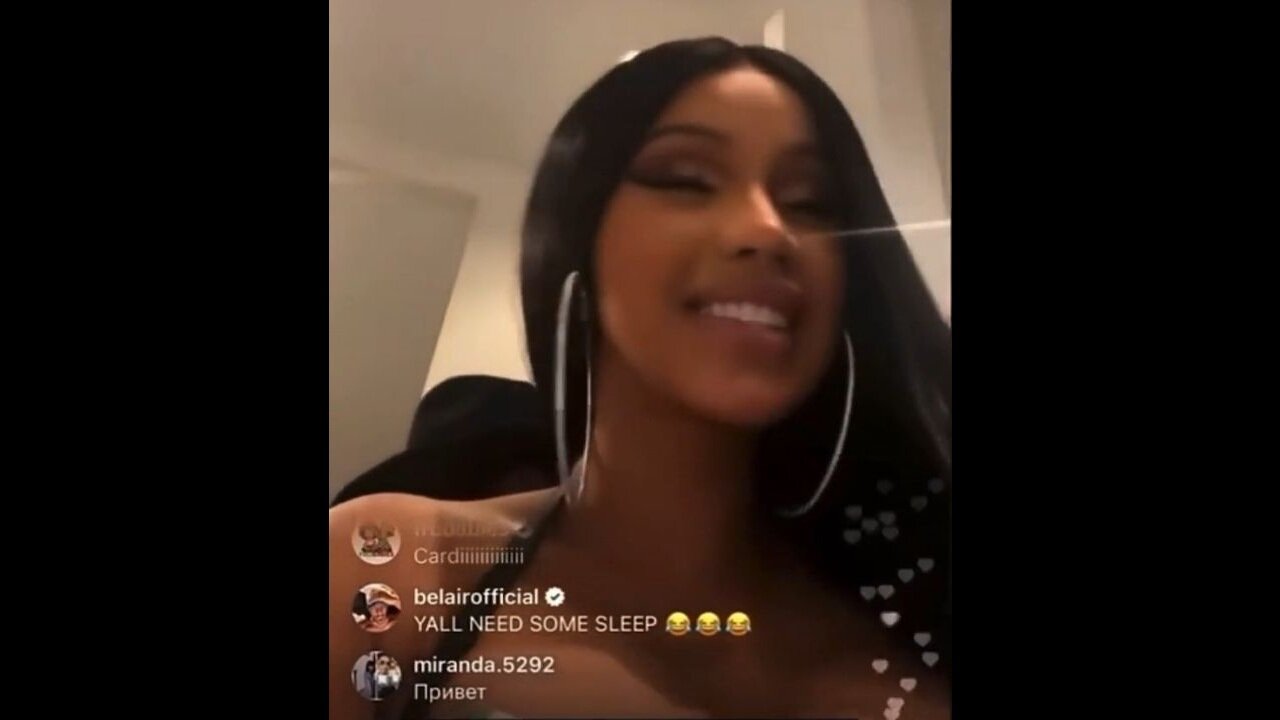 Cardi B Has A Classy Little Christmas Jingle For Yáll