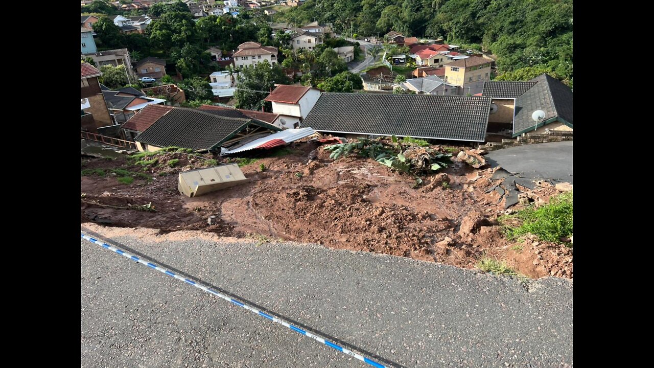 Vagrants clean out Chatsworth home after family evacuated during recent floods