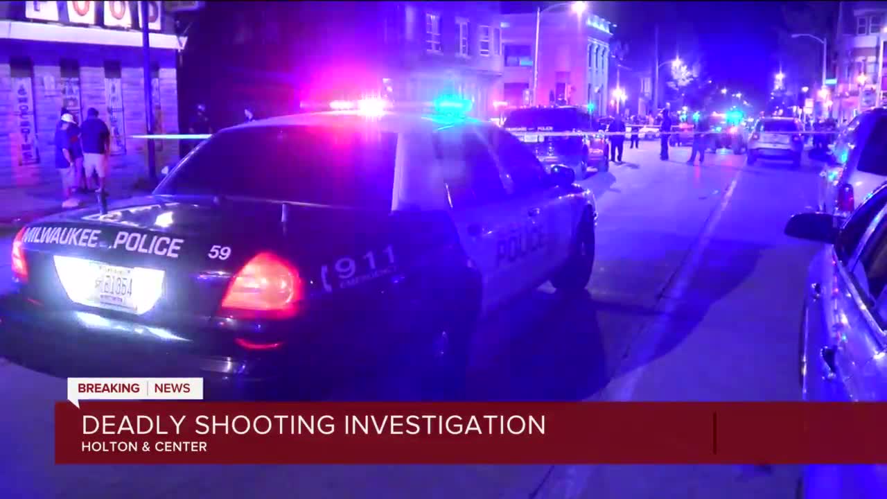 Milwaukee police investigate two deadly shootings