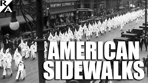 Sidewalk Racism: White College Students Fail to Make Way for Black Journalist