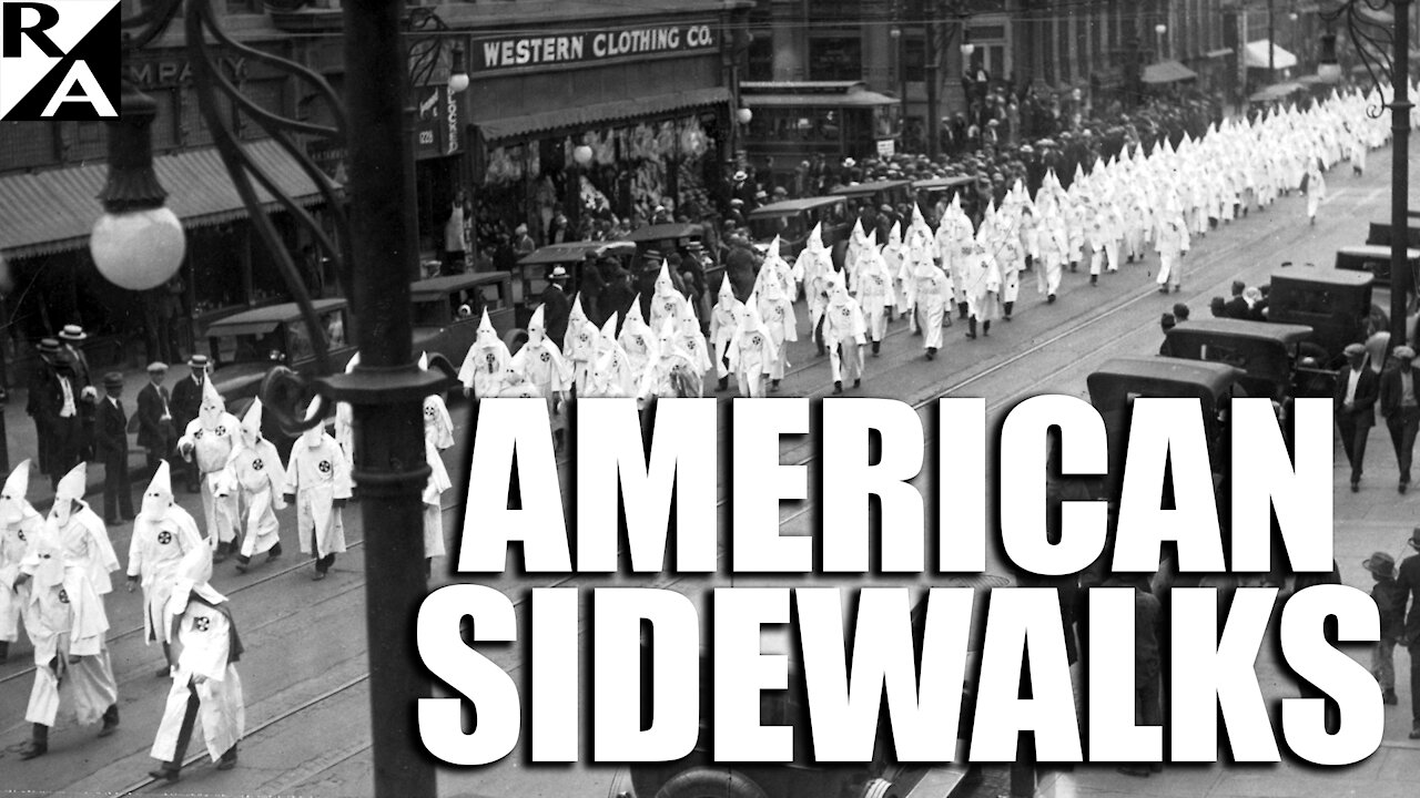 Sidewalk Racism: White College Students Fail to Make Way for Black Journalist