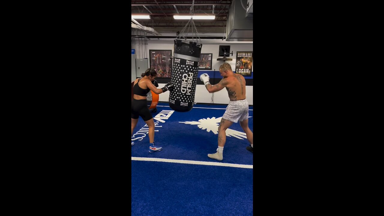 Jake Paul & Amanda Serrano Hit The Heavybag 💥