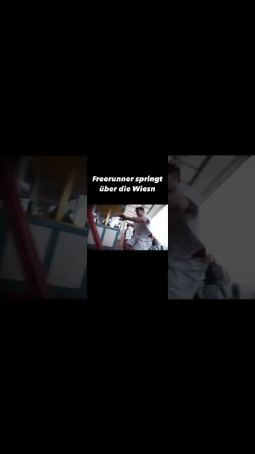 Freerunner hupft über'd Wiesn 2022