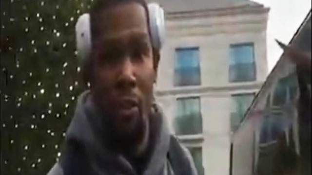 Kevin Durant Calls Heckling Fan a "D*ck Rider"