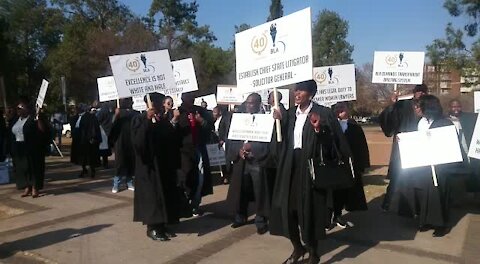 WATCH: Black lawyers march for equality and transparency (WzB)