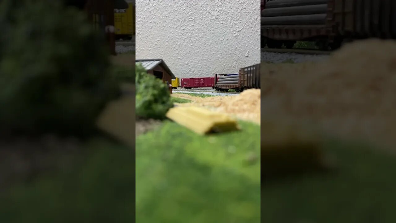 N Scale Santa Fe on an old branch line