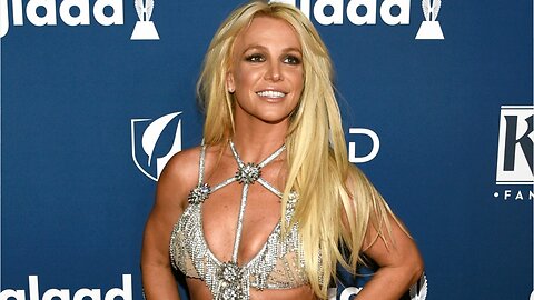 Fans React To Britney Spears' Manager Saying She May Never Perform Again