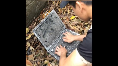 Restoration a discarded 15 year old DELL laptop - Recycle and restore destroyed DELL laptops