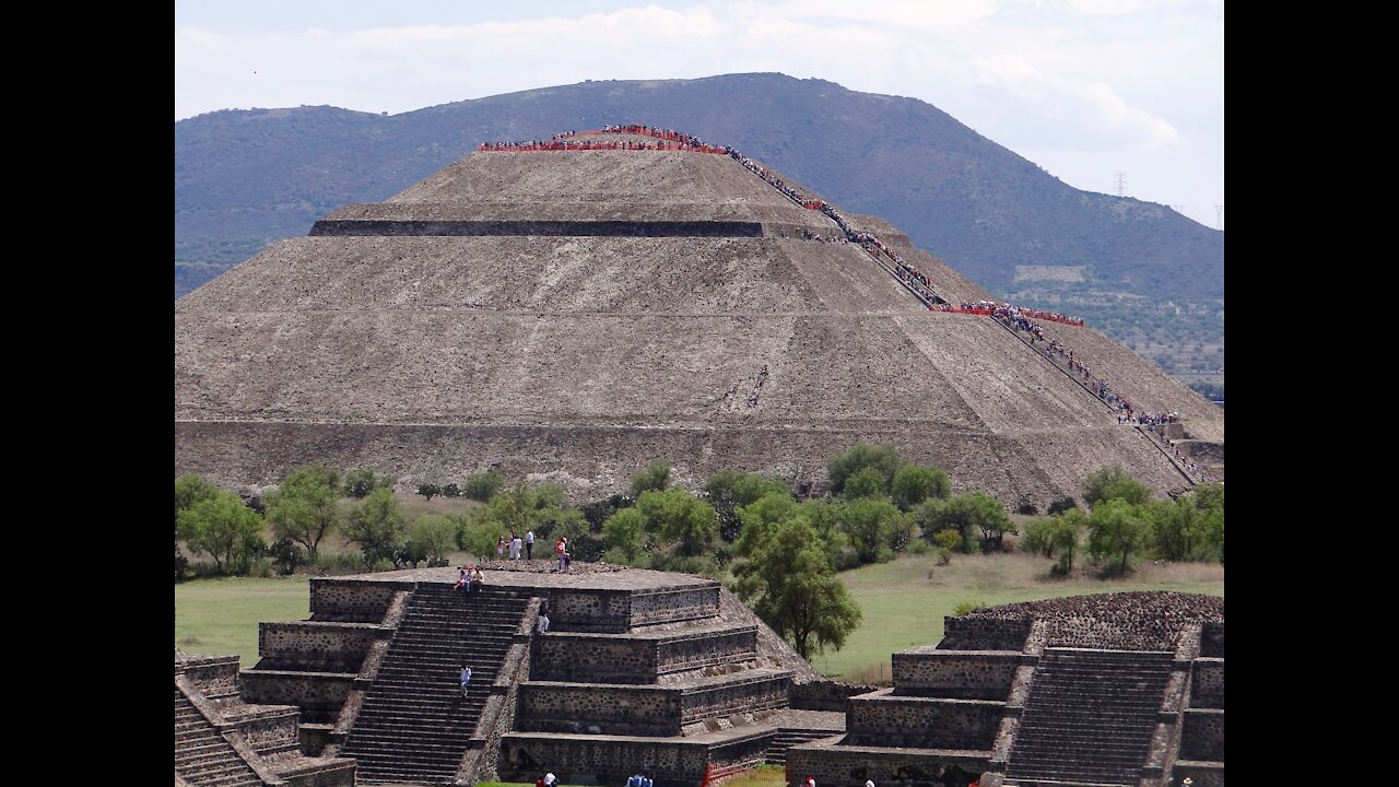 The Code of the Sun Pyramid