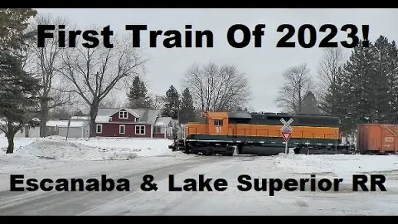 First 2 Freight Trains Of 2023, One With Mega Loads Of Pulpwood On It! #trains | Jason Asselin