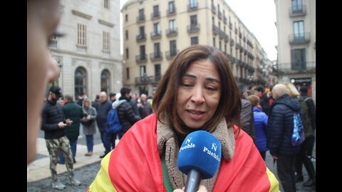 Una catalana: "Los españoles más humildes sufren la dejadez del sanchismo, comunismo y separatismo"