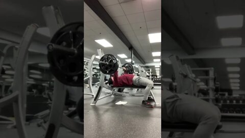 275lbs/125kg x3 Bench press pause reps