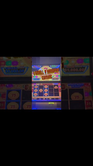 $75 Bet! WE GOT A HANDY! Lightning Link #shorts