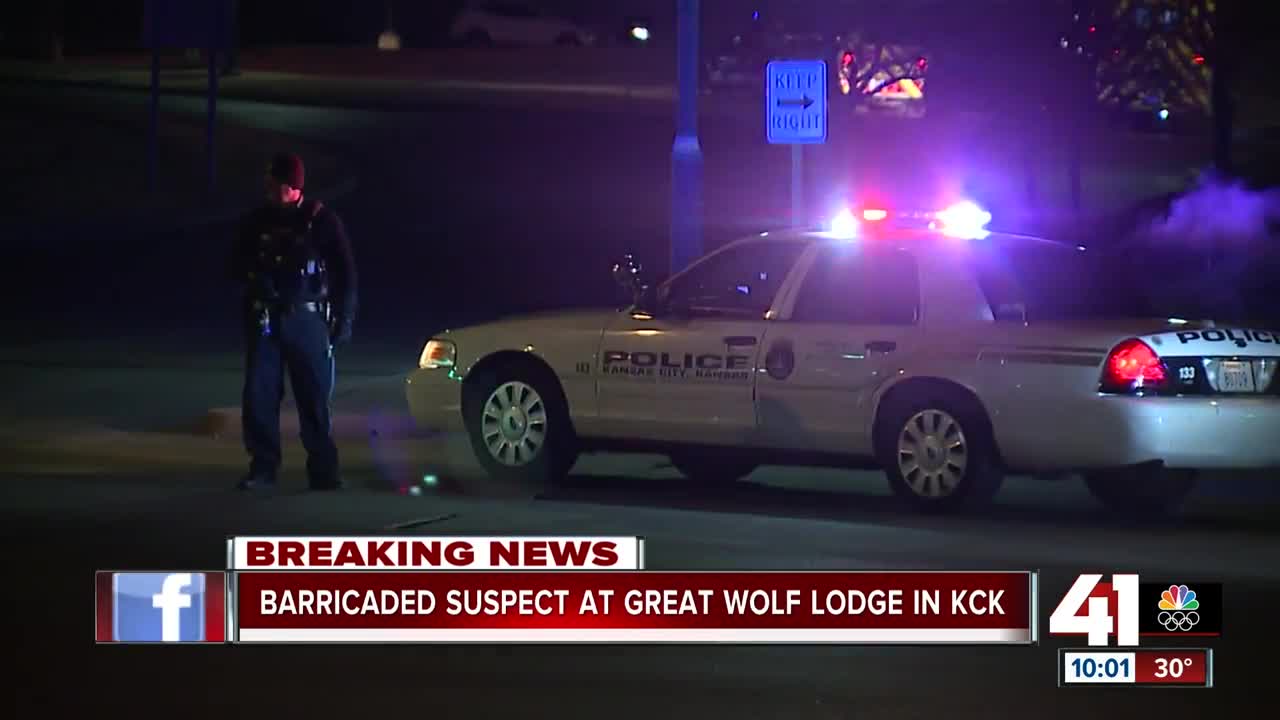 Barricaded suspect at Great Wolf Lodge in KCK