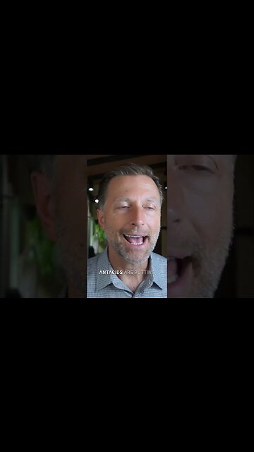 As we age, we lose stomach acid which can cause heartburn, GERD, and acid reflux. #GutHealth #DrBerg